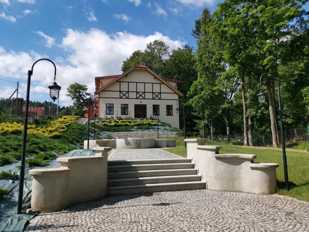 Pensjonat Petite Charlotta Jedlina-Zdroj Exteriér fotografie
